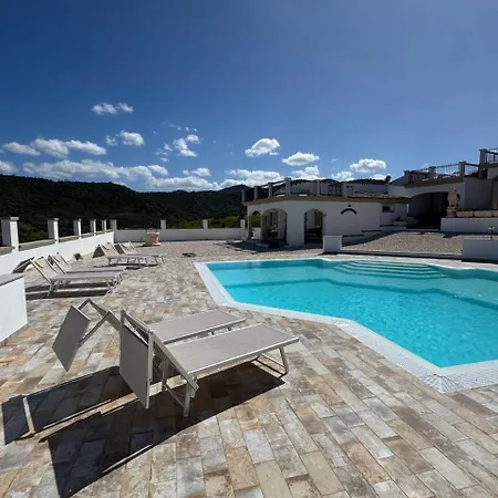Lutturai 4 * Budoni