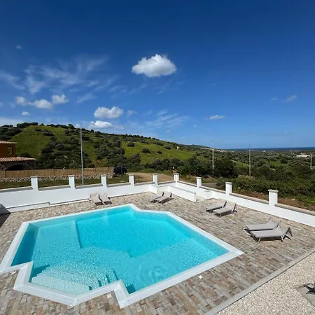 Lutturai 4 Feriehus Budoni